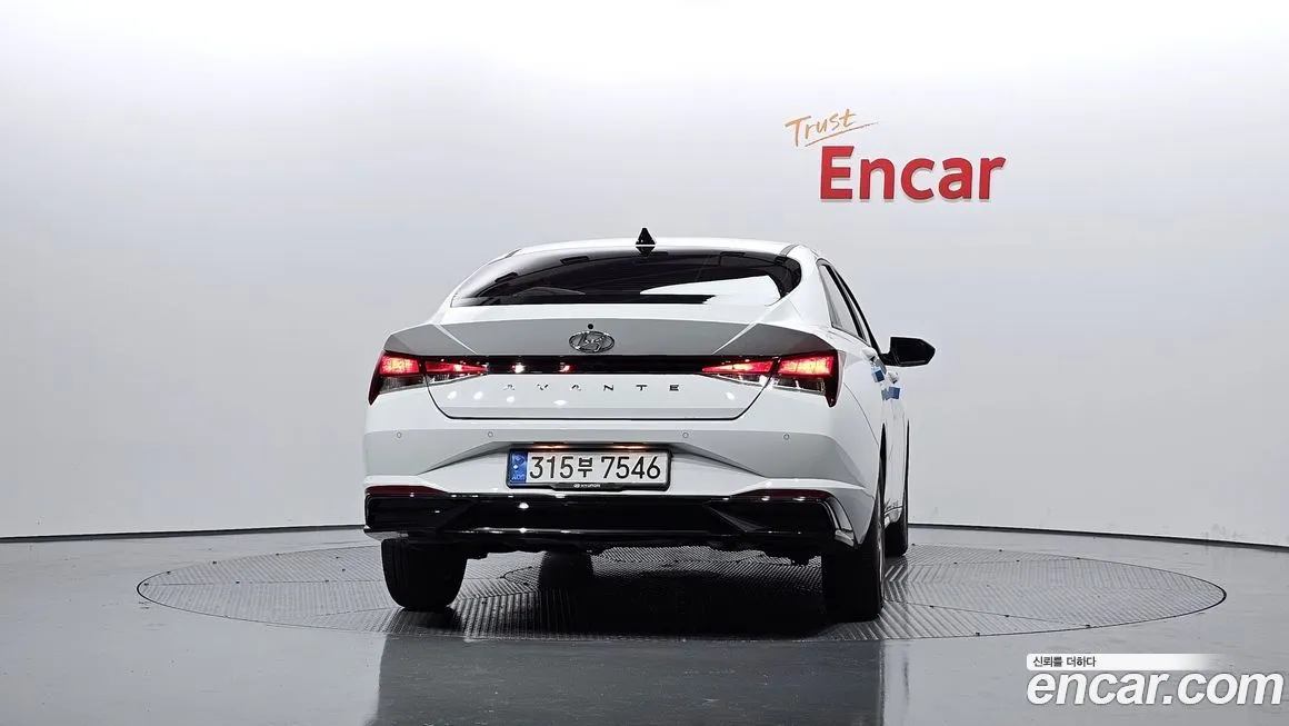 Hyundai AVANTE 2021 из KR, фото 4
