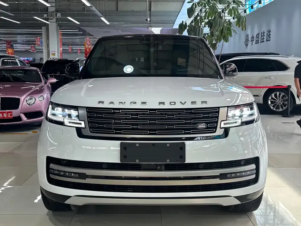 Land Rover Range Rover 2024 из CN, фото 2