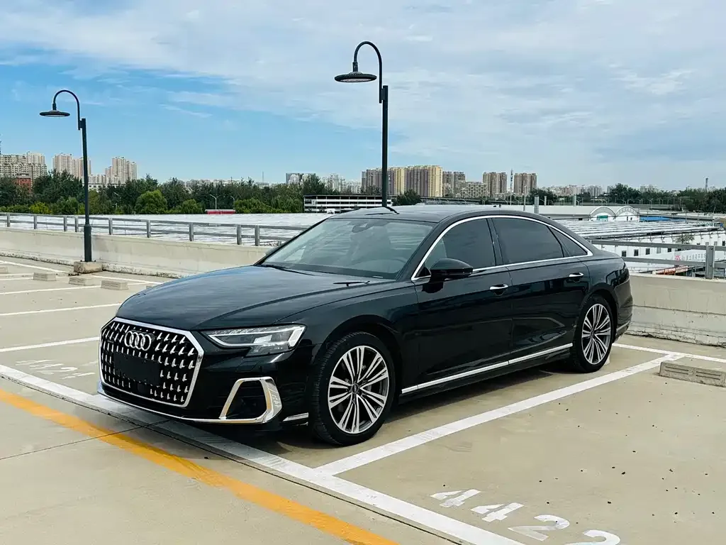 Audi A8 2023 из CN, фото 1