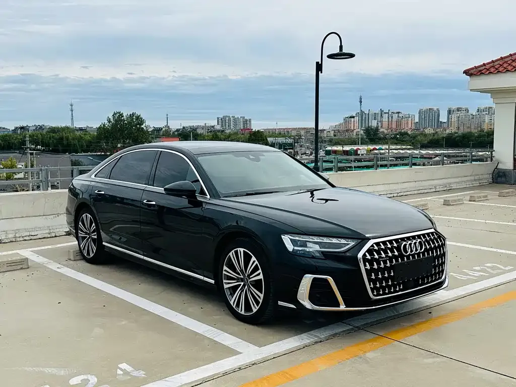 Audi A8 2023 из CN, фото 3