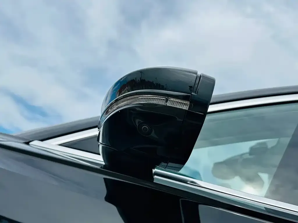 Audi A8 2023 из CN, фото 8