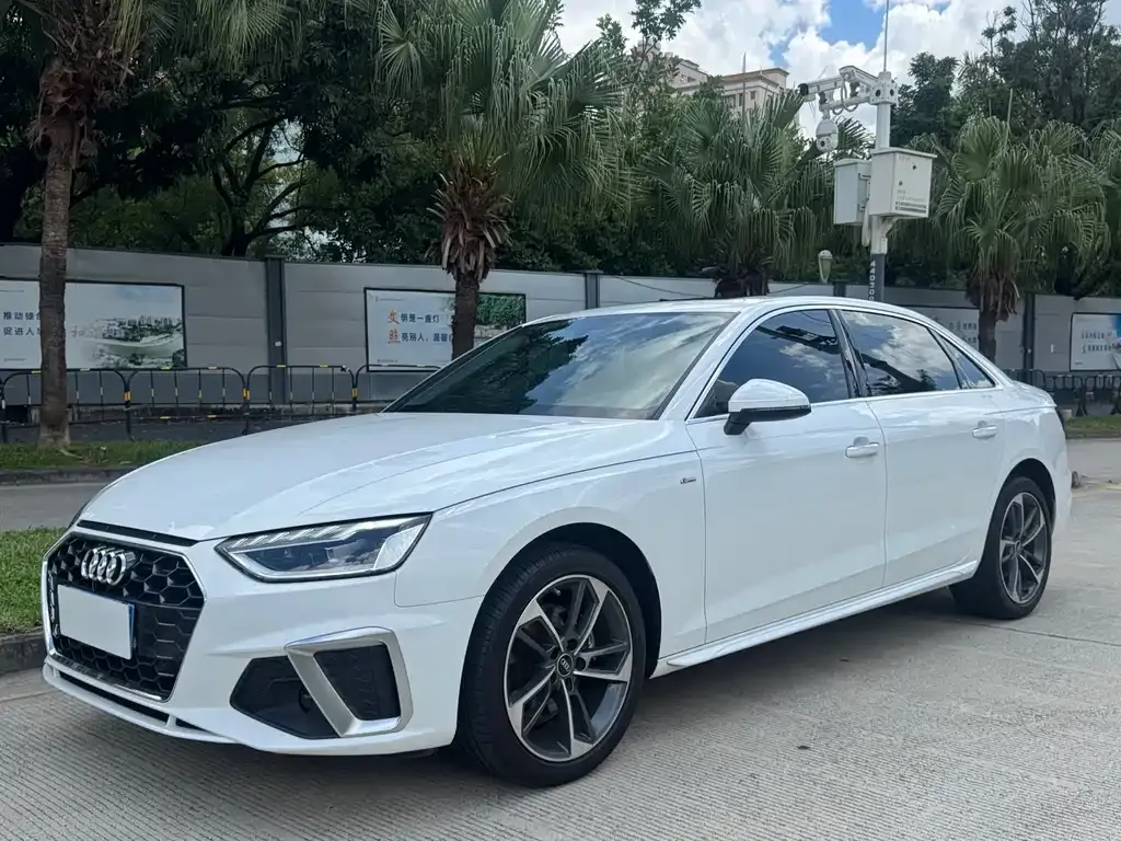 Audi A4L 2021 из CN, фото 1