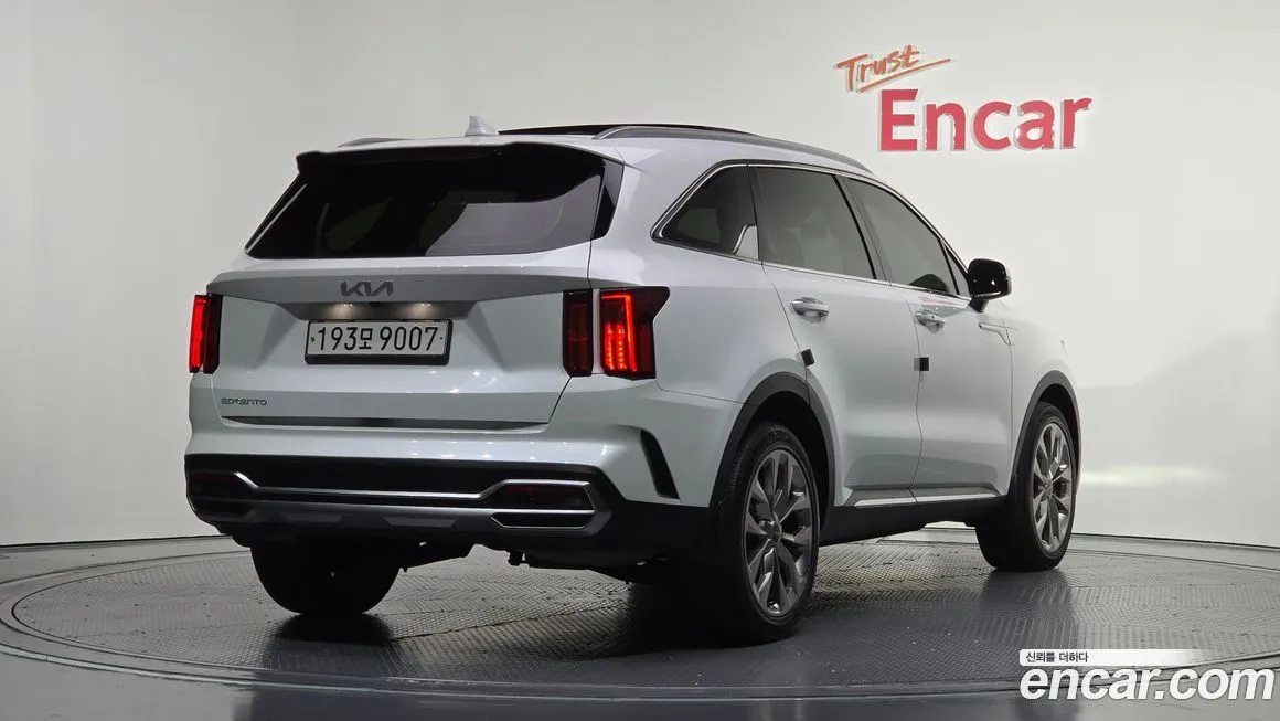 Kia Sorento 2023 из KR, фото 2