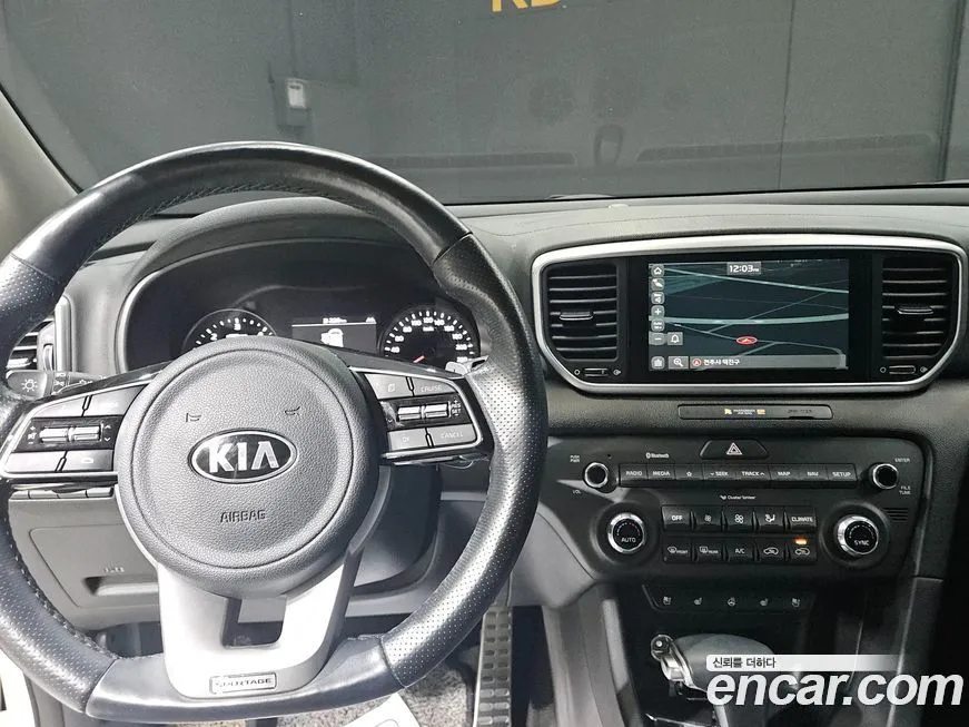 Kia Sportage — фото 8