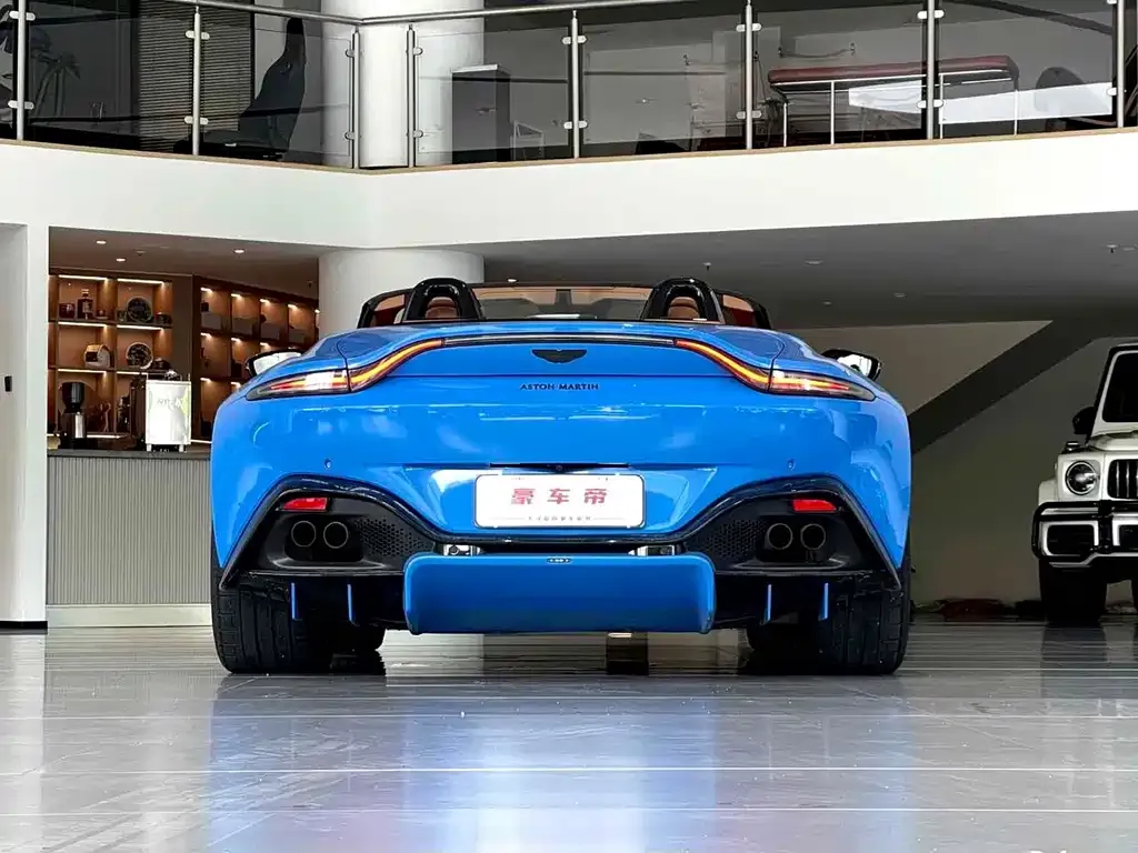 Aston Martin V8 Vantage 2021 из CN, фото 5