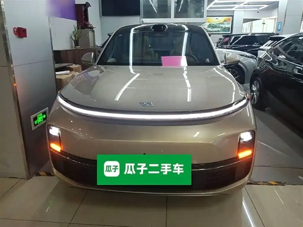 Li Auto L8 2024 из CN, фото 3