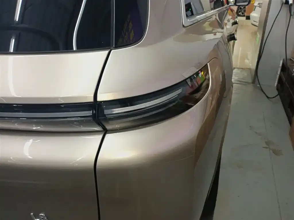 Li Auto L8 2024 из CN, фото 8