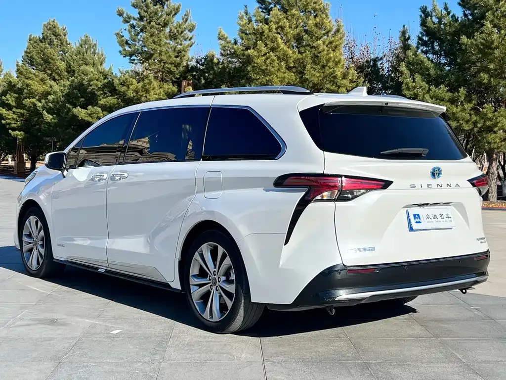 Toyota Sienna 2023 из CN, фото 9