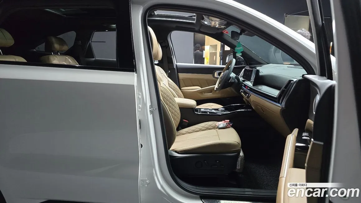 Kia Sorento — фото 10