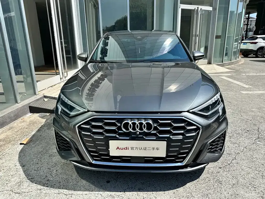 Audi A3 2023 из CN, фото 3