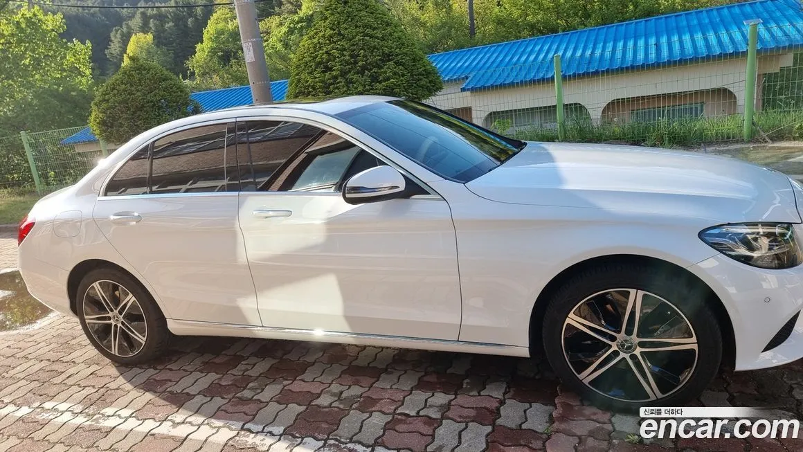 Mercedes-Benz C-Class 2021 из KR, фото 4