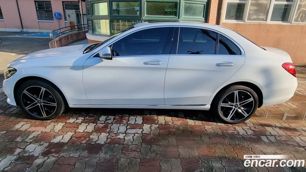 Mercedes-Benz C-Class 2021 из KR, фото 9