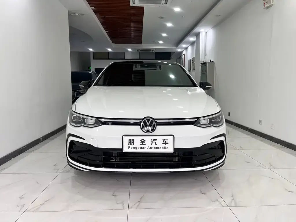 Volkswagen Golf 2022 из CN, фото 2