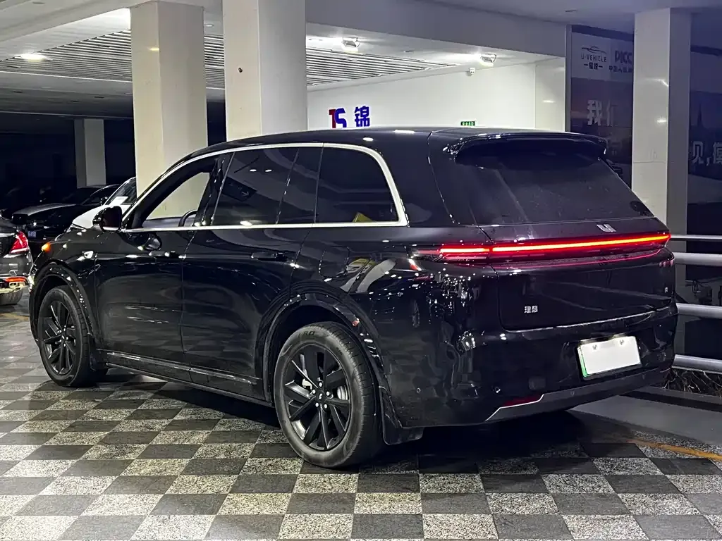 Li Auto L8 2024 из CN, фото 4