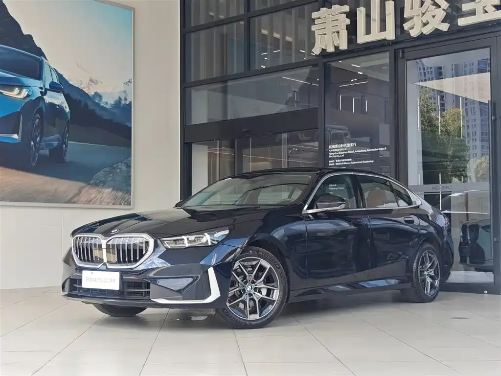 BMW 5 Series 2025 из CN, фото 1
