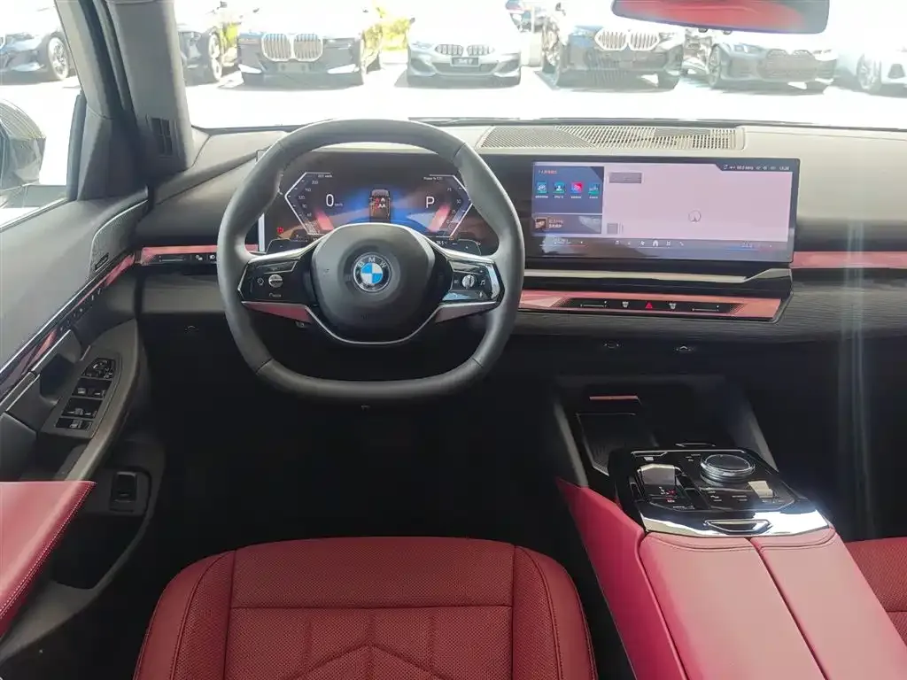 BMW 5 Series 2025 из CN, фото 10