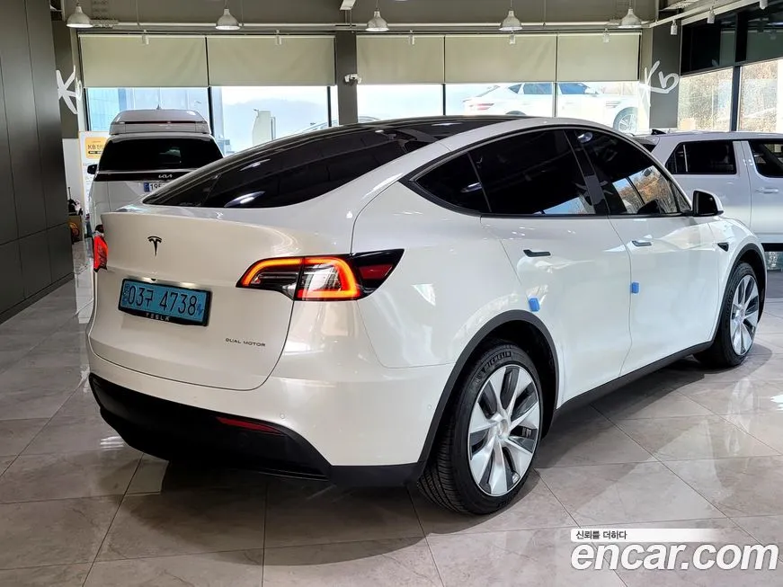 Tesla Model Y 2022 из KR, фото 2