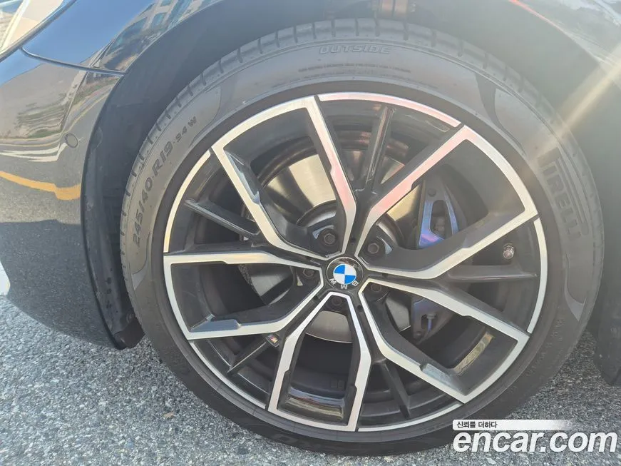 BMW 5-Series 2023 из KR, фото 8