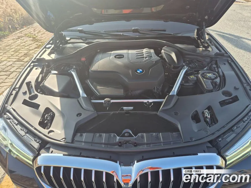BMW 5-Series 2023 из KR, фото 9