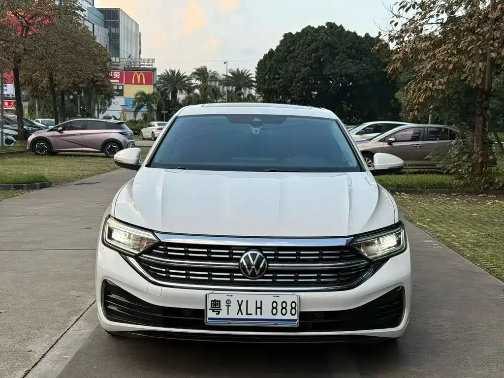 Volkswagen Sagitar 2023 из CN, фото 2