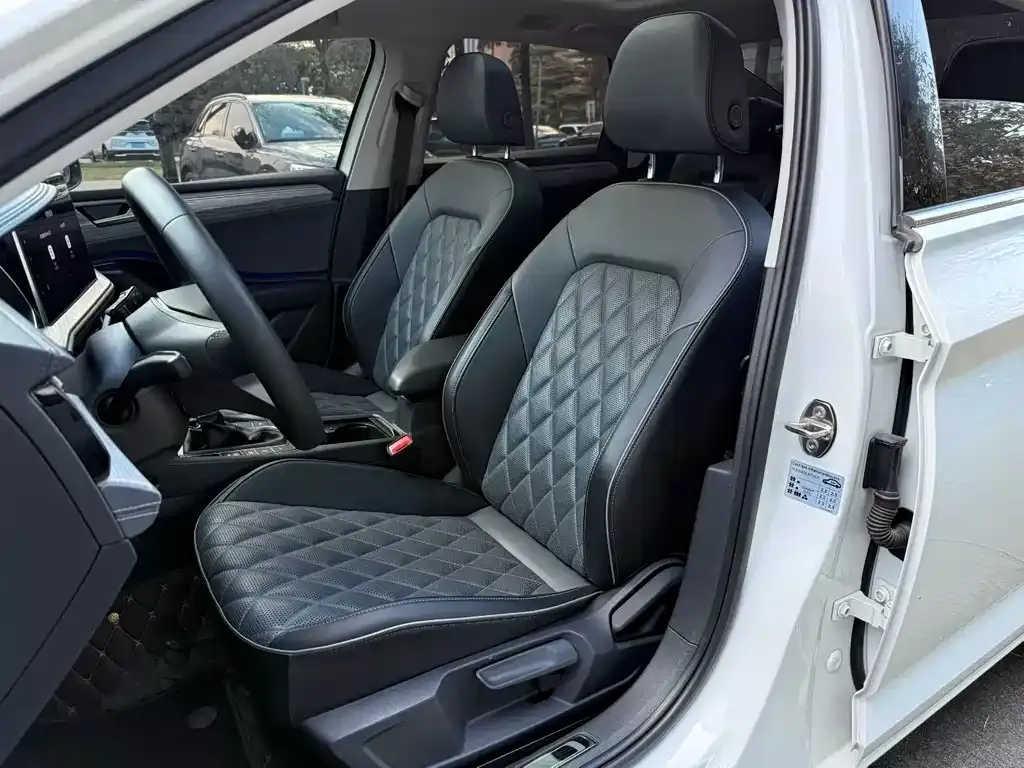Volkswagen Sagitar 2023 из CN, фото 5