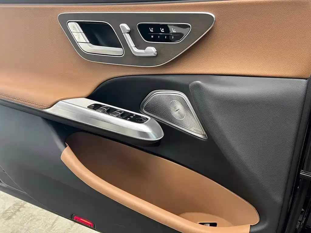 Mercedes-Benz E-Class 2025 из CN, фото 10