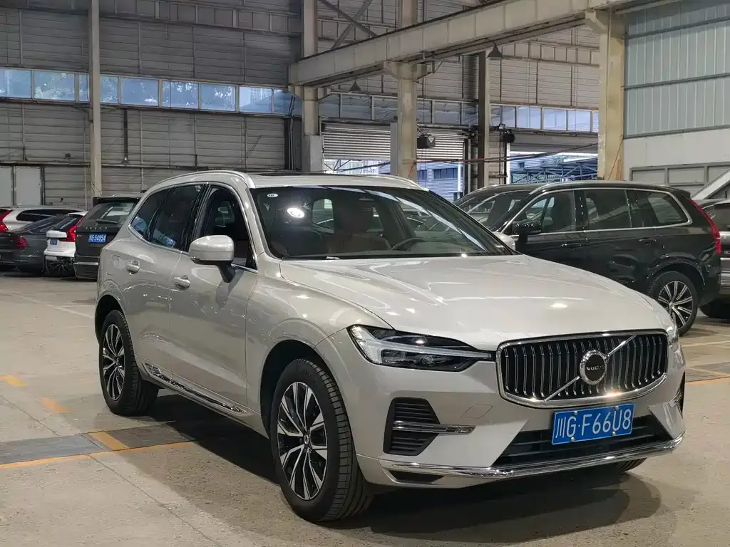 Volvo XC60 2025 из CN, фото 3