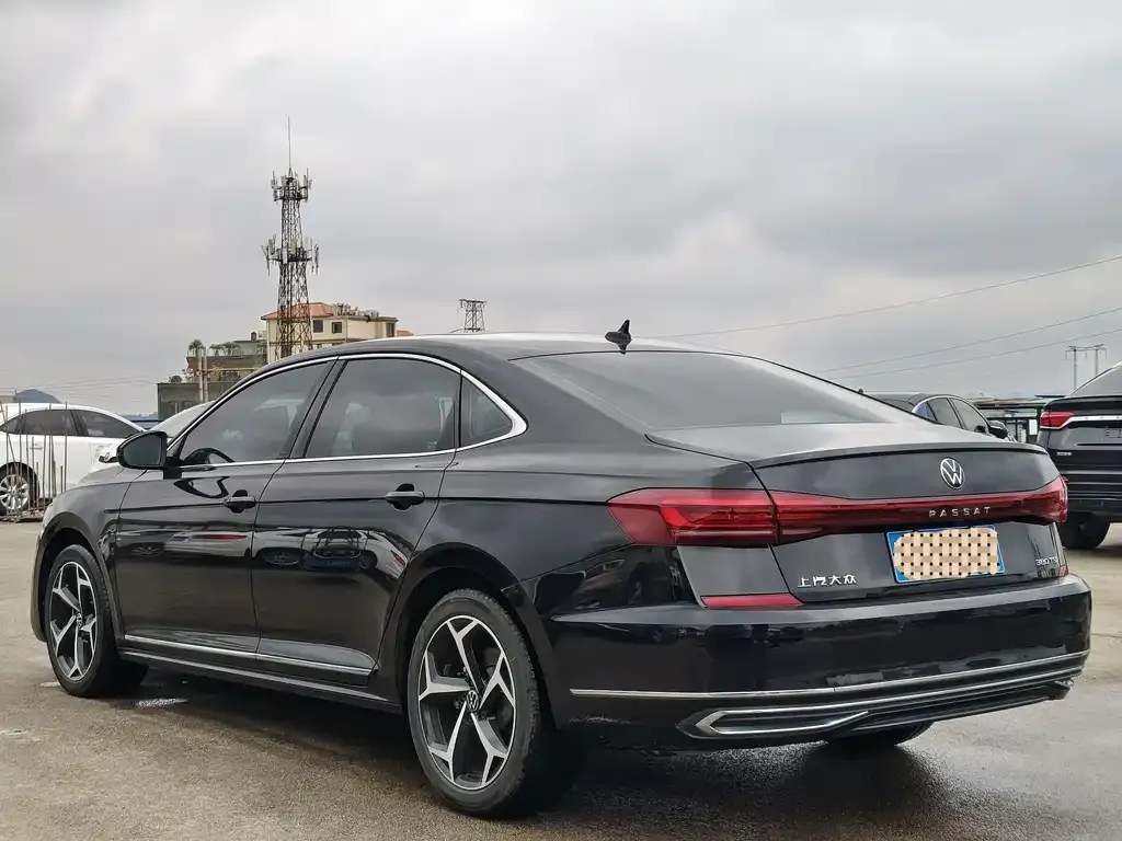Volkswagen Passat 2024 из CN, фото 10