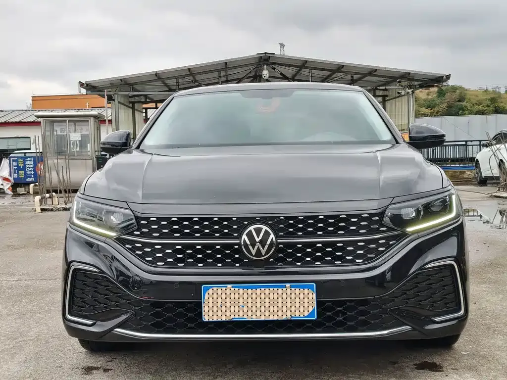 Volkswagen Passat 2024 из CN, фото 2