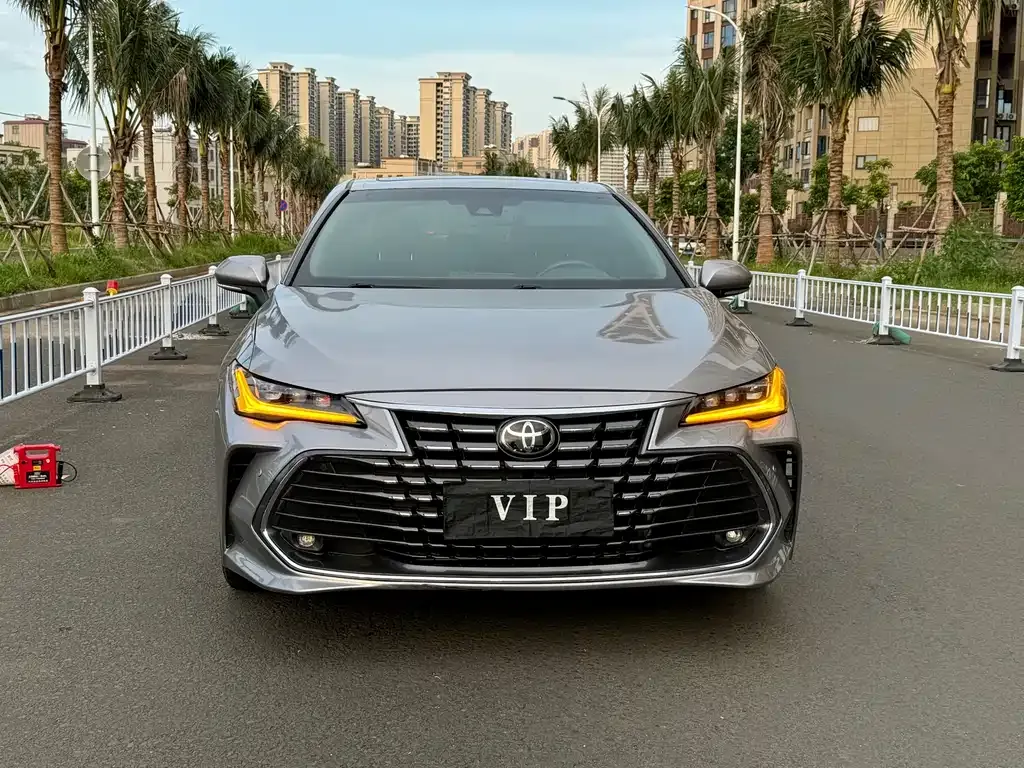 Toyota Avalon 2023 из CN, фото 2