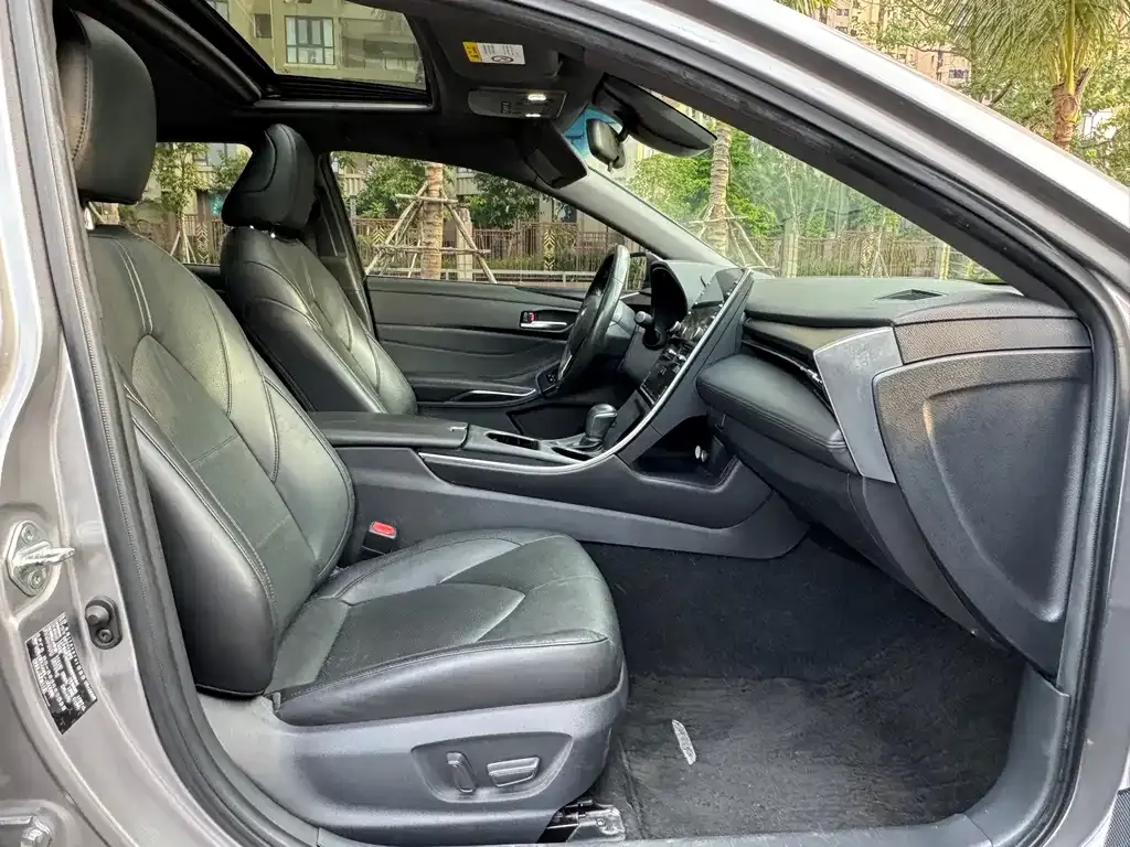 Toyota Avalon 2023 из CN, фото 4