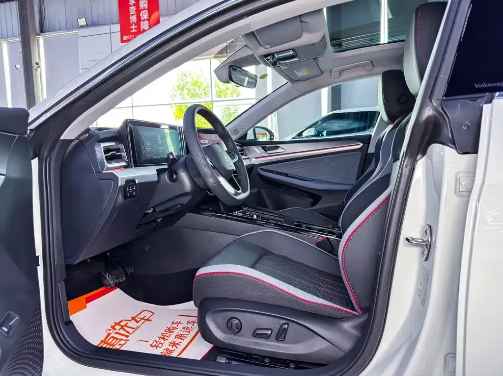 Volkswagen Lamando 2024 из CN, фото 2