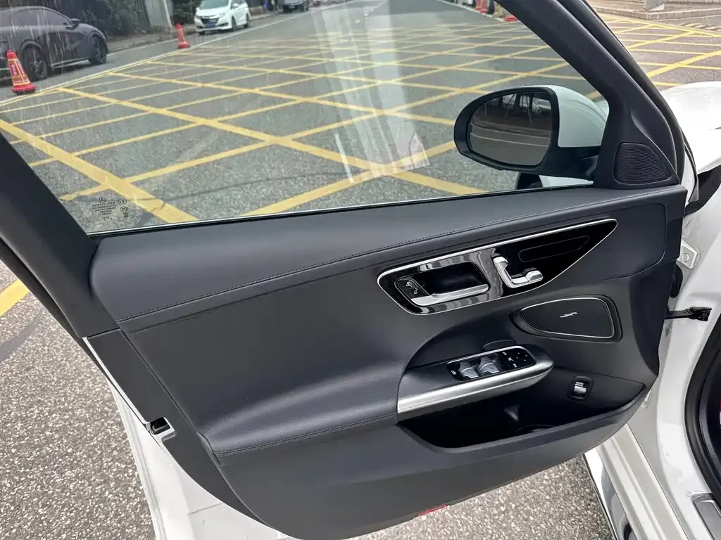 Mercedes-Benz C-Class 2023 из CN, фото 9