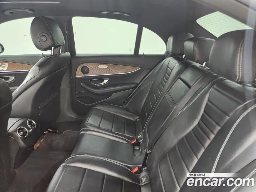 Mercedes-Benz E-Class 2021 из KR, фото 9
