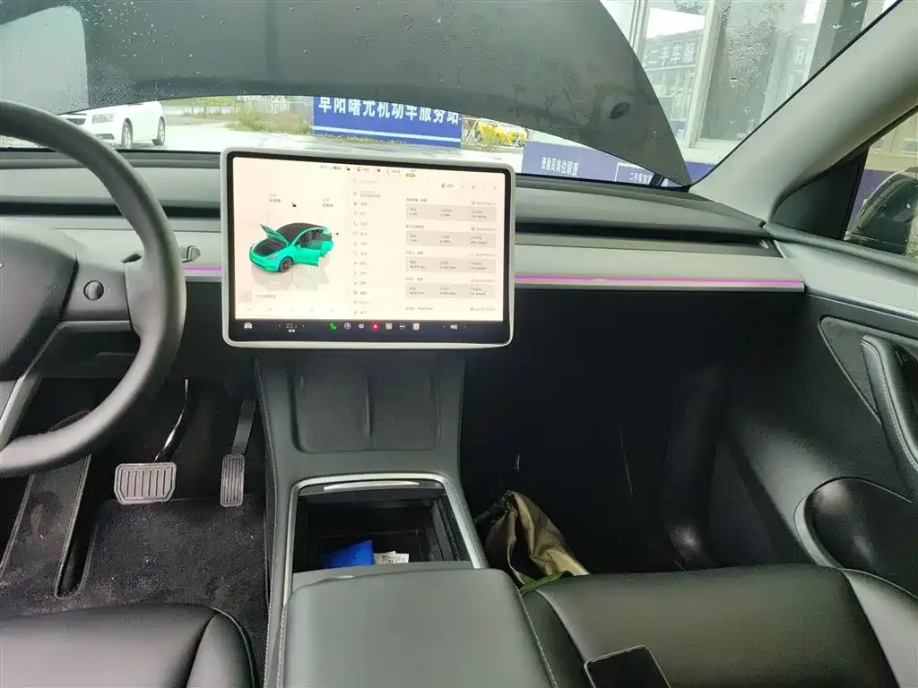 Tesla Model Y — фото 7