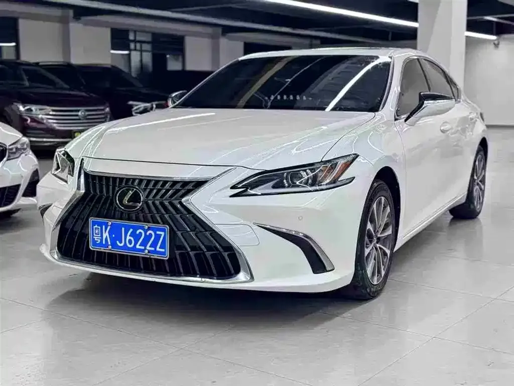 Lexus ES 2022 из CN, фото 1