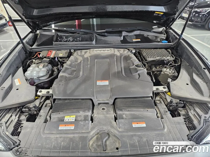 Audi Q8 2021 из KR, фото 7