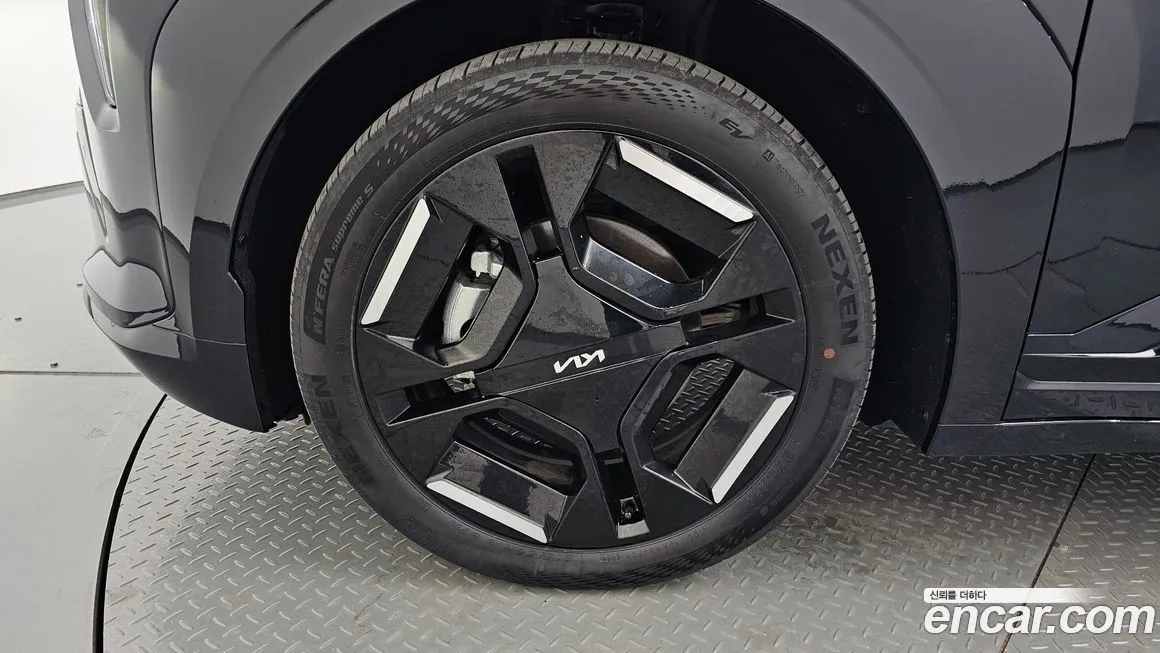 Kia EV3 — фото 5