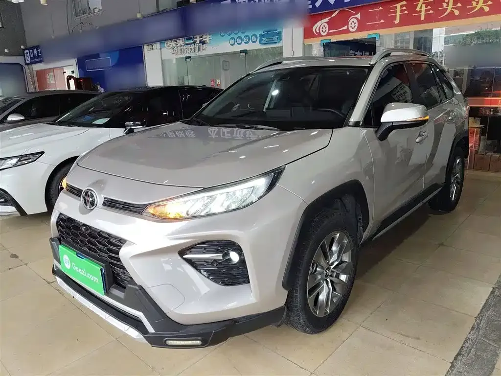 Toyota Wildlander 2023 из CN, фото 2