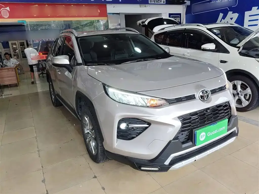 Toyota Wildlander 2023 из CN, фото 4