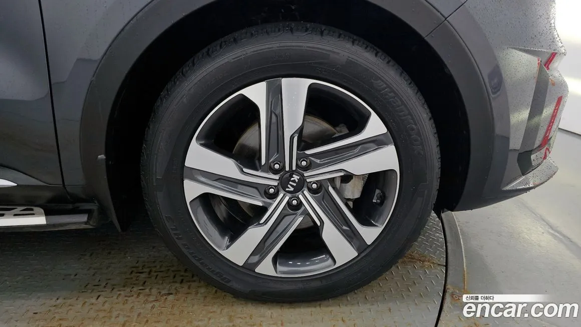 Kia Sorento — фото 5