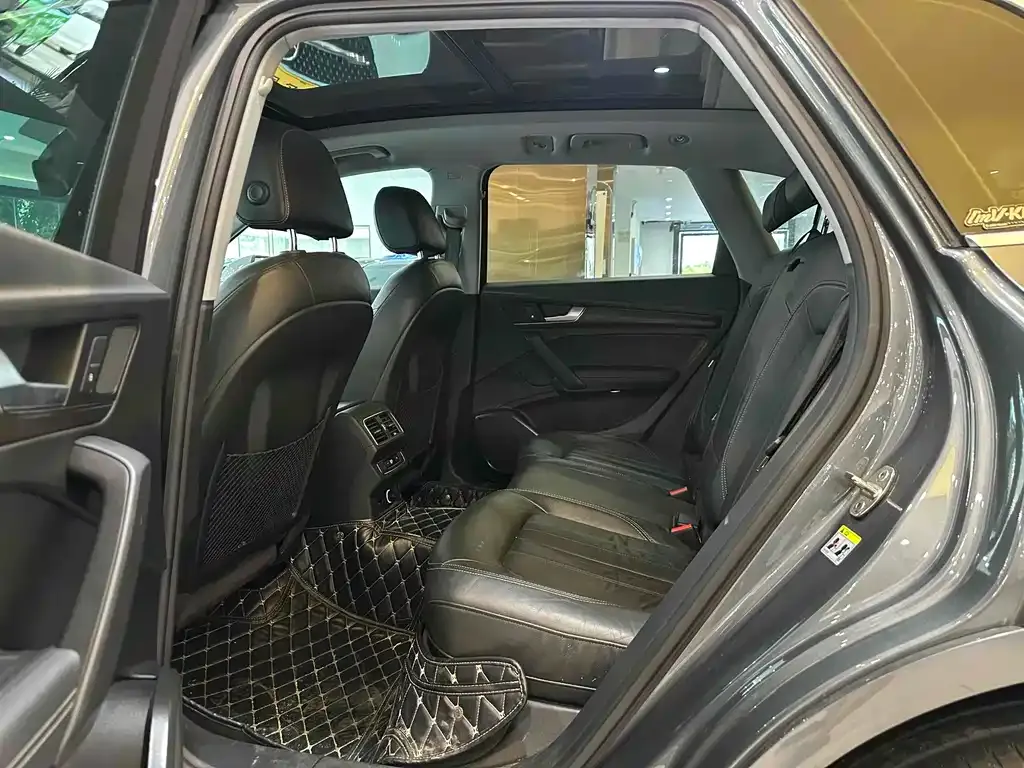 Audi Q5L 2021 из CN, фото 10
