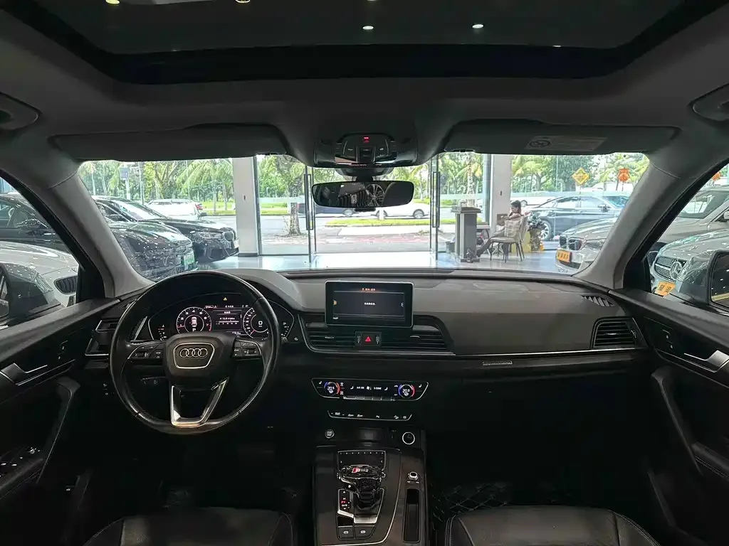 Audi Q5L 2021 из CN, фото 8