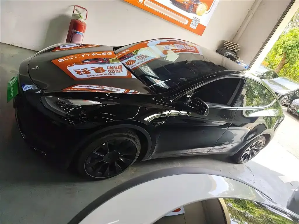 Tesla Model Y 2023 из CN, фото 5
