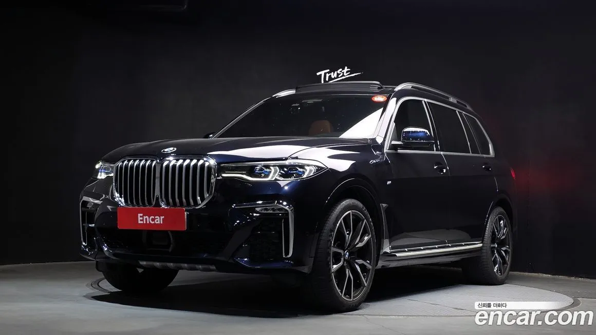 BMW X7 — фото 1