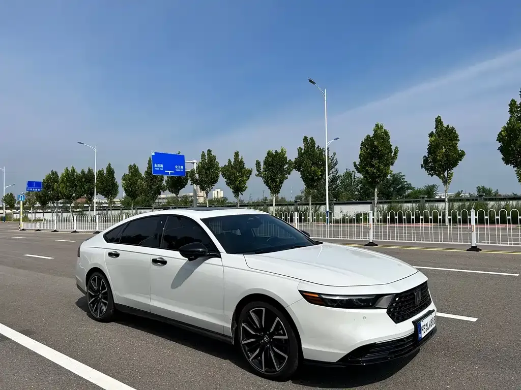 Honda Accord 2023 из CN, фото 3