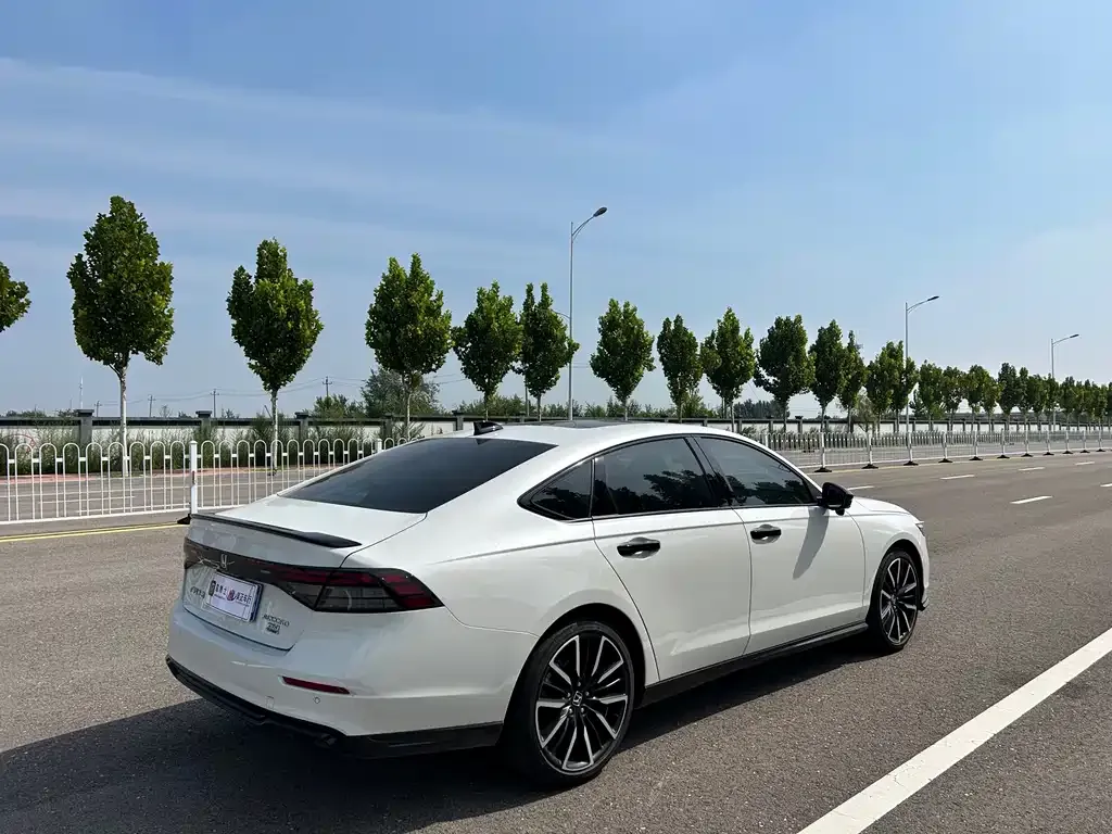 Honda Accord 2023 из CN, фото 6