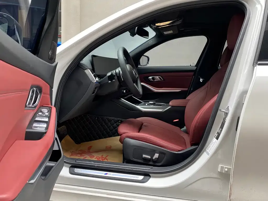 BMW 3 Series 2023 из CN, фото 4