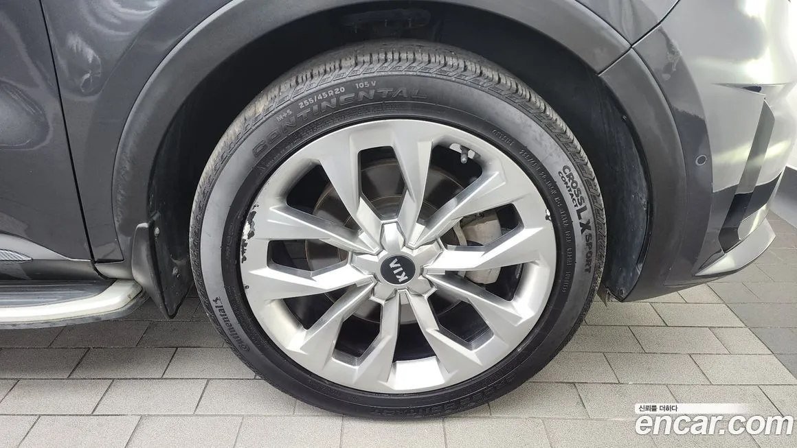 Kia Sorento — фото 5