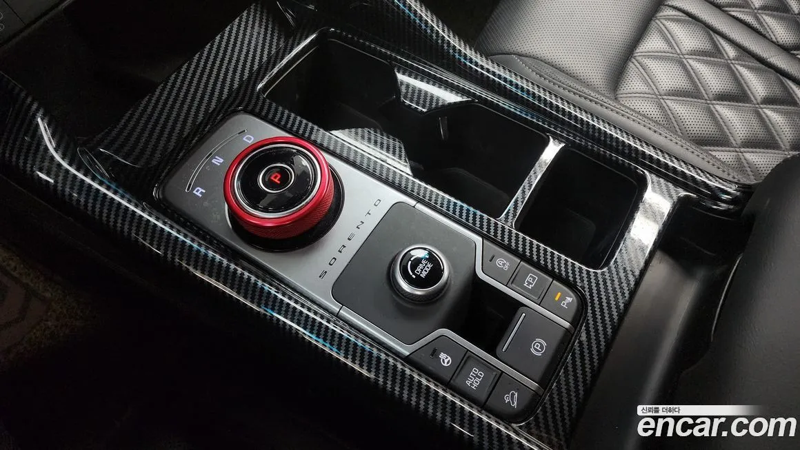 Kia Sorento — фото 9